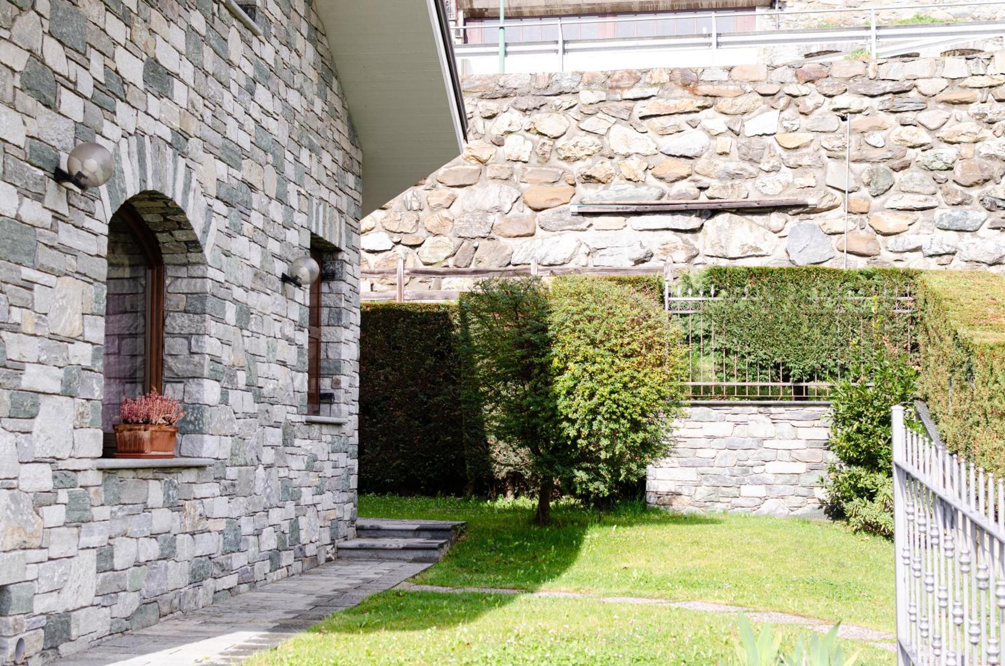Sarre Skyline Apartment - Relax In Valle D'Aosta Zewnętrze zdjęcie